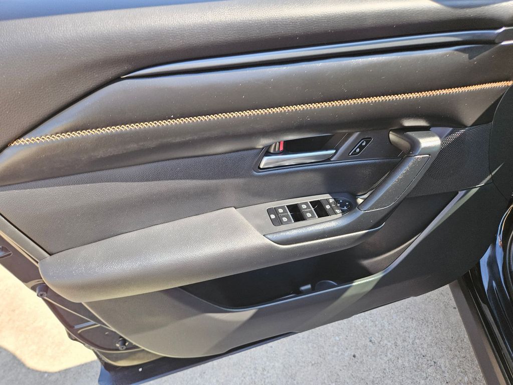 Thumbnail: 2025 Mazda CX-50 - 13