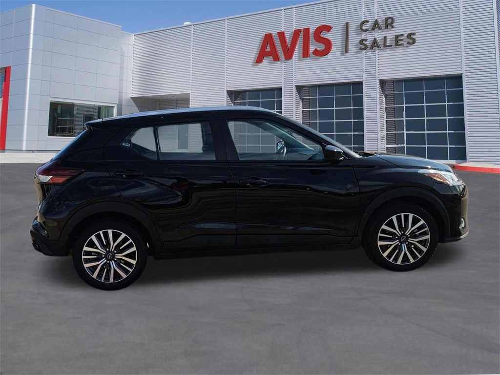Thumbnail: 2024 Nissan Kicks - 9