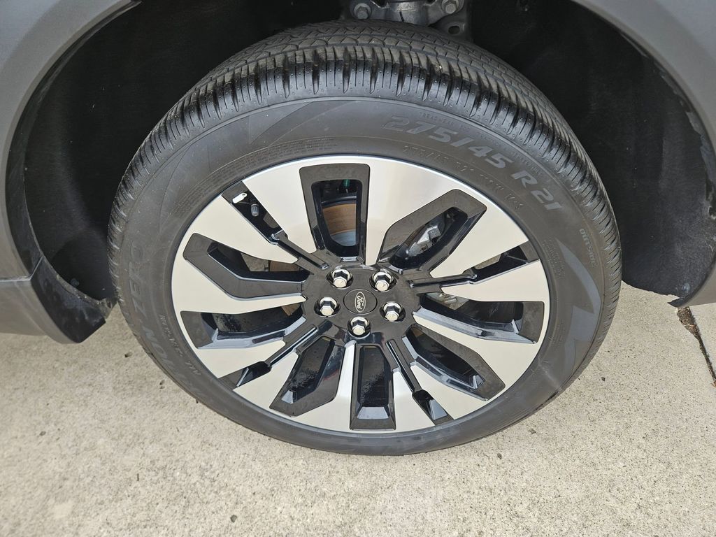 Thumbnail: 2025 Ford Explorer - 26