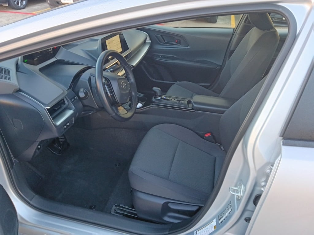 Thumbnail: 2025 Toyota Prius - 3