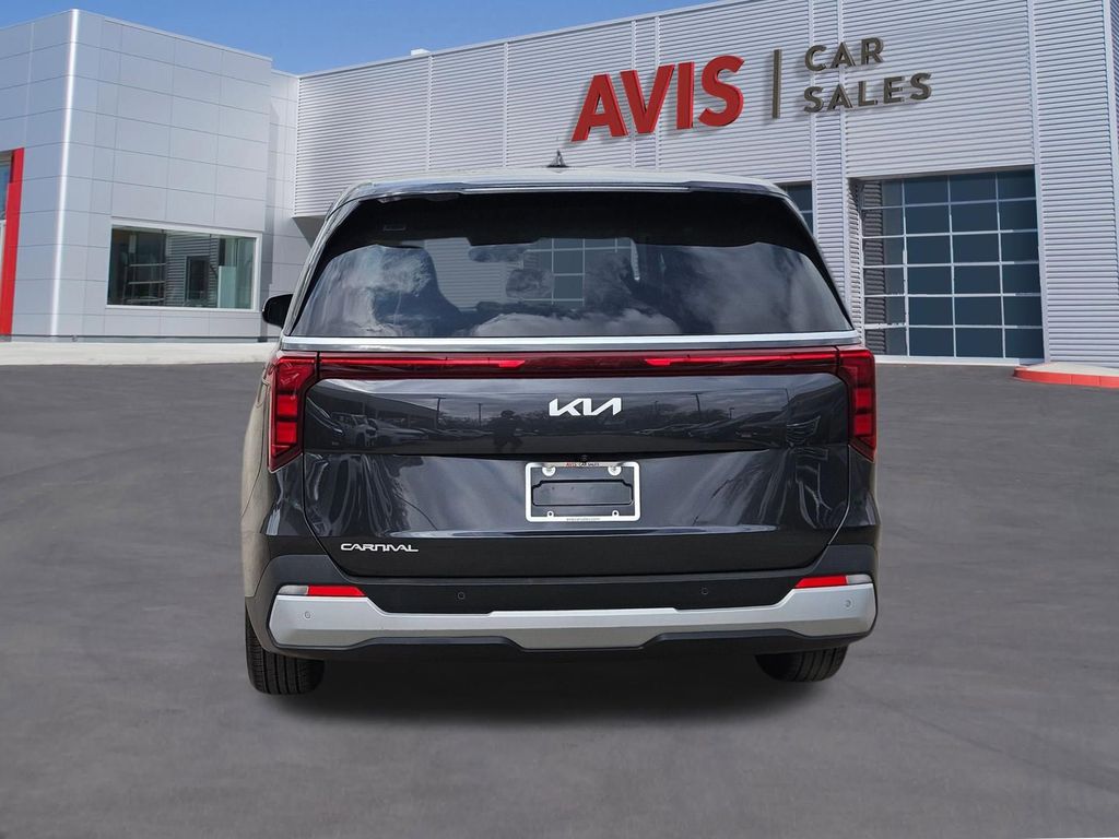 Thumbnail: 2025 Kia Carnival - 5