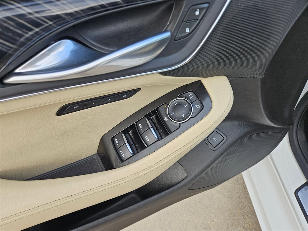 Thumbnail: 2023 Cadillac CT5 - 15