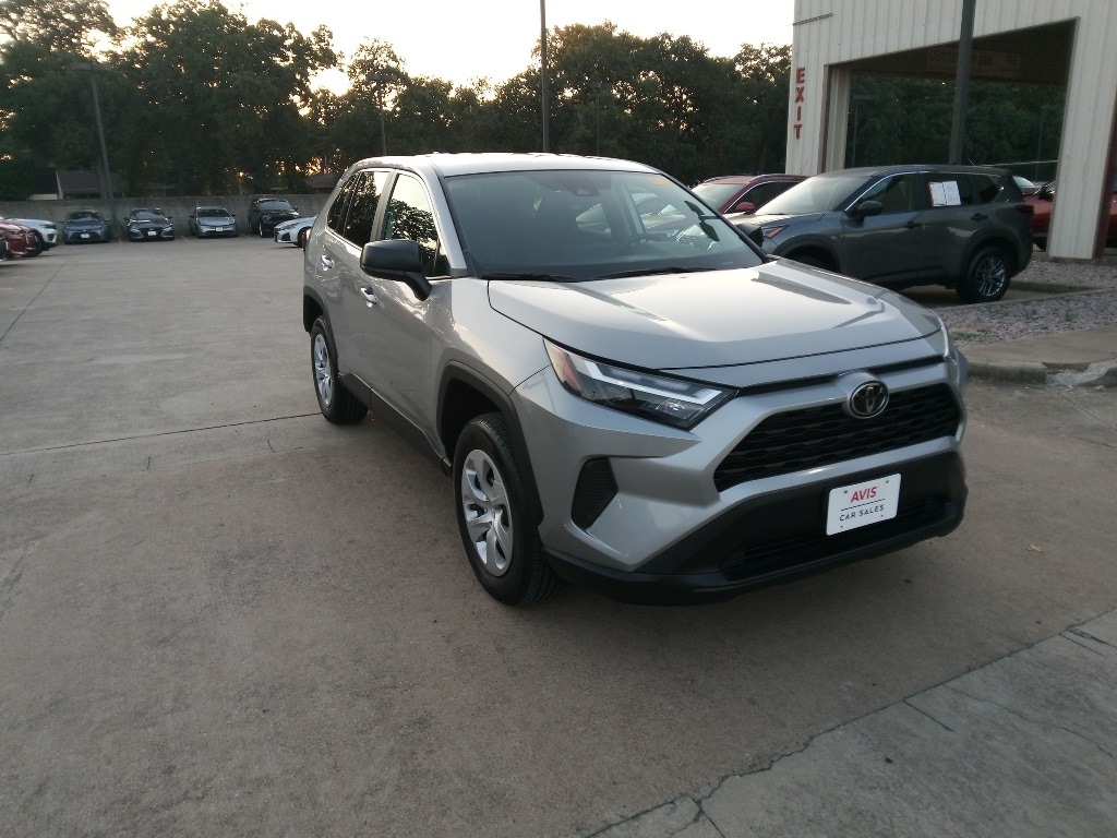 Thumbnail: 2025 Toyota RAV4 - 3