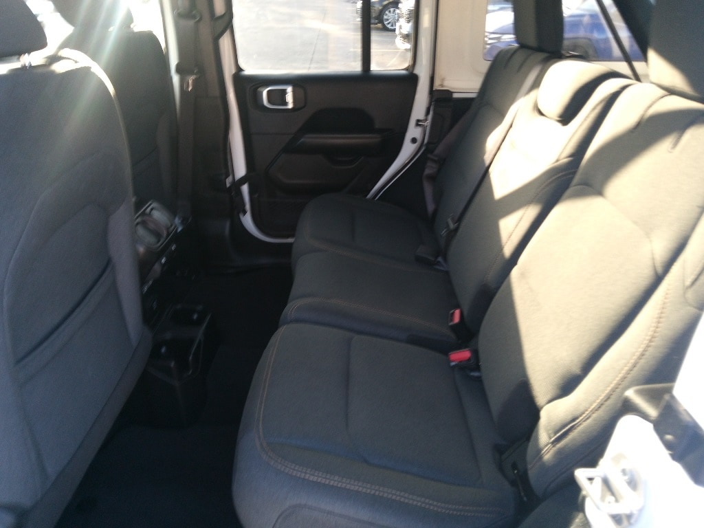 Thumbnail: 2024 Jeep Wrangler - 11