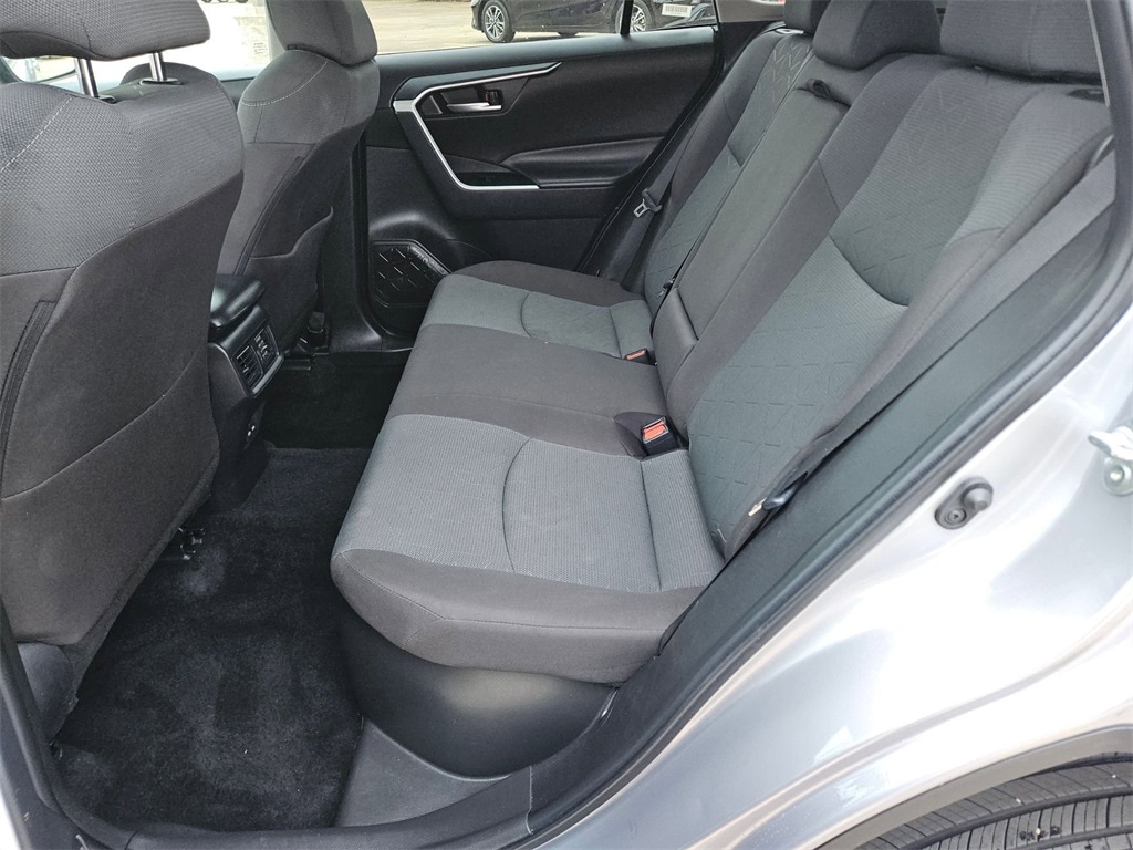 Thumbnail: 2025 Toyota RAV4 - 26