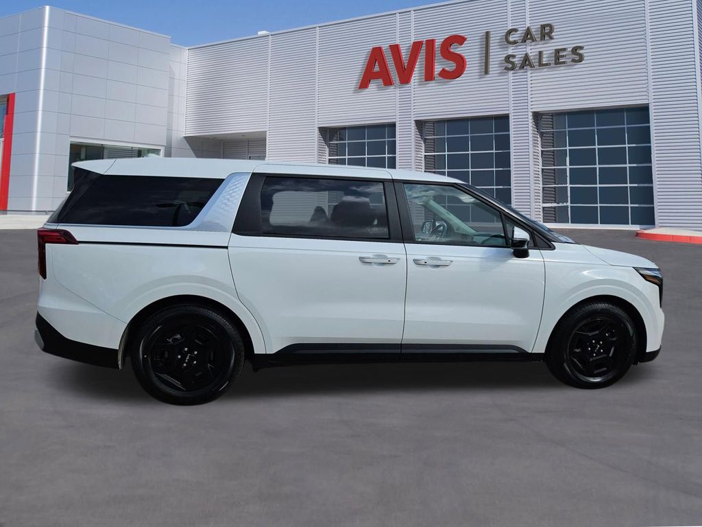 Thumbnail: 2025 Kia Carnival - 7