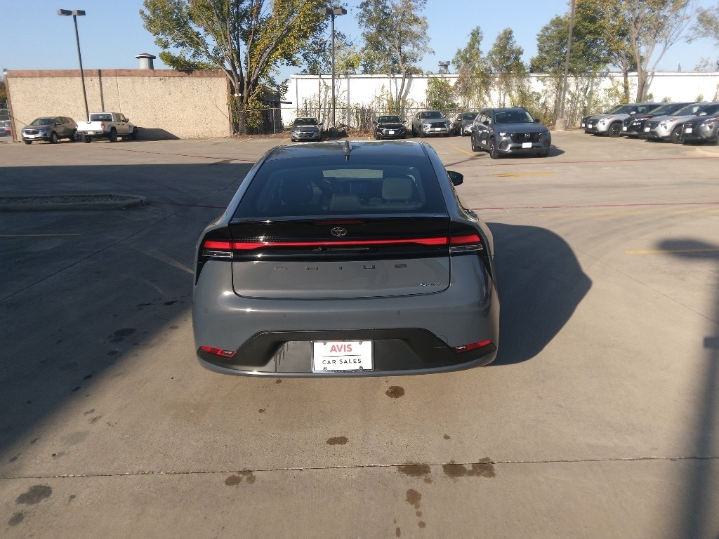 Thumbnail: 2025 Toyota Prius - 10