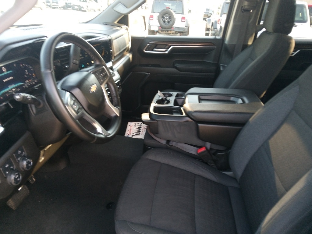 2024 Chevrolet Silverado 1500 LT 9