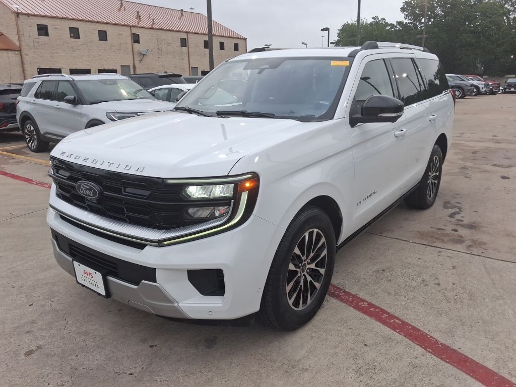 2025 Ford Expedition's photo
