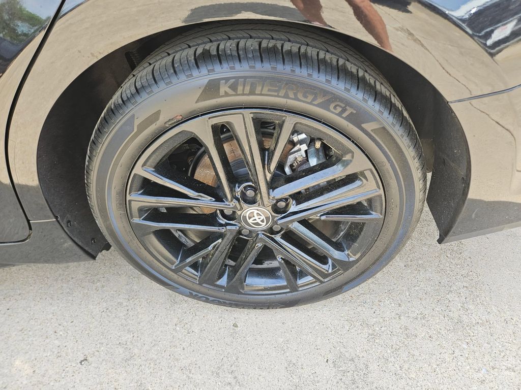 Thumbnail: 2025 Toyota Camry - 25