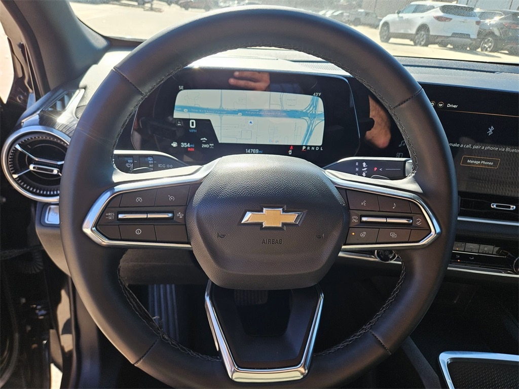 Thumbnail: 2025 Chevrolet Equinox - 18