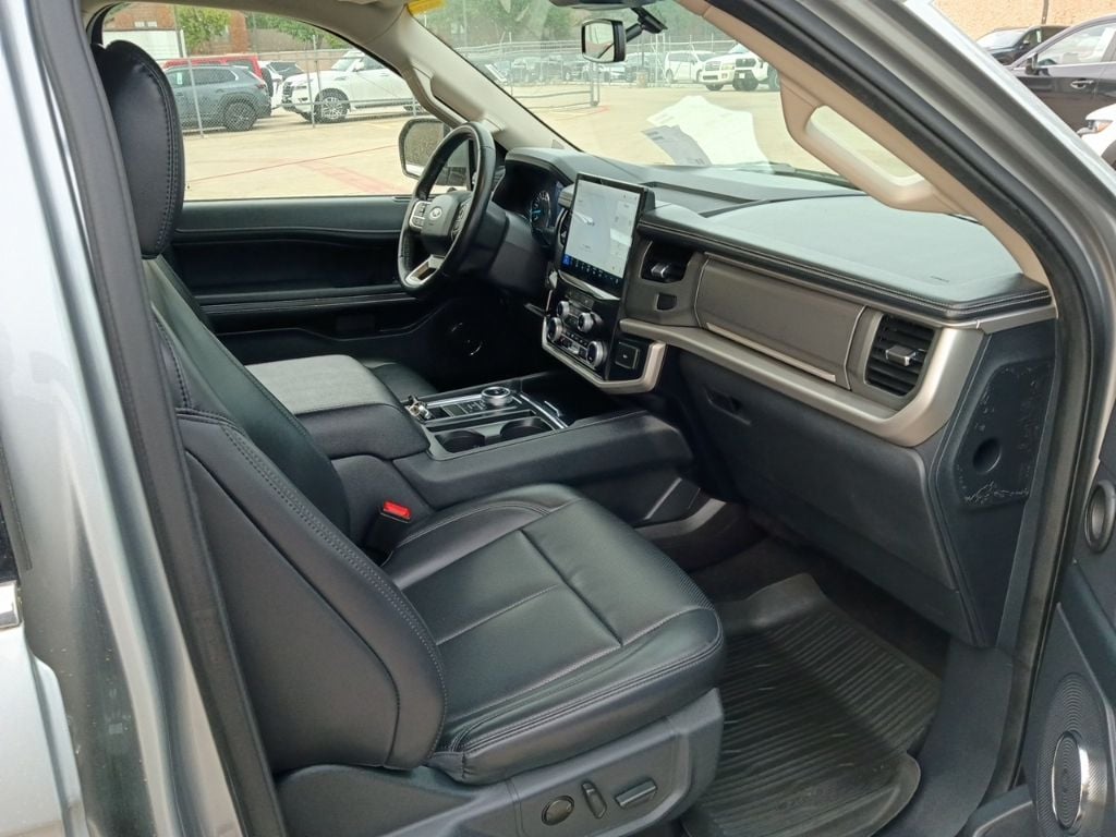 Thumbnail: 2024 Ford Expedition MAX - 8