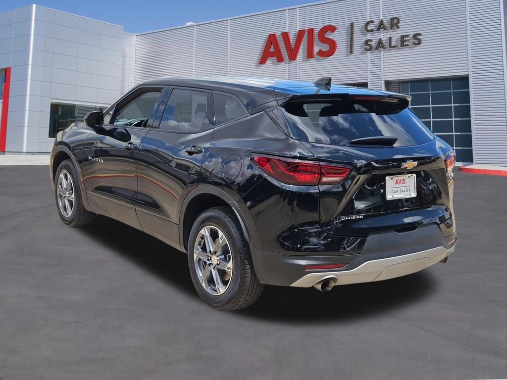 Thumbnail: 2025 Chevrolet Blazer - 3