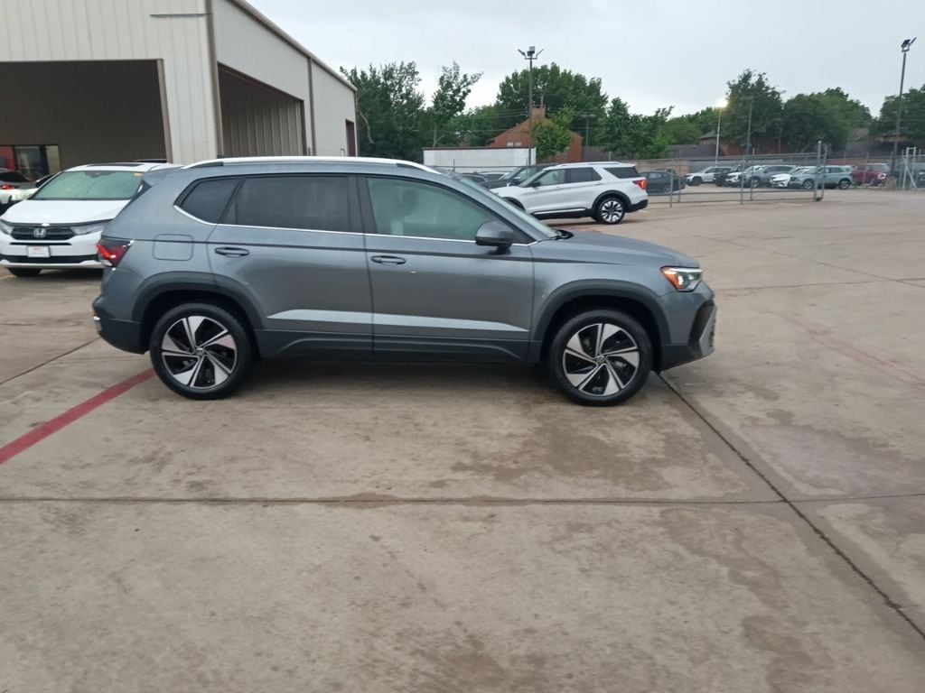 Thumbnail: 2025 Volkswagen Taos - 7