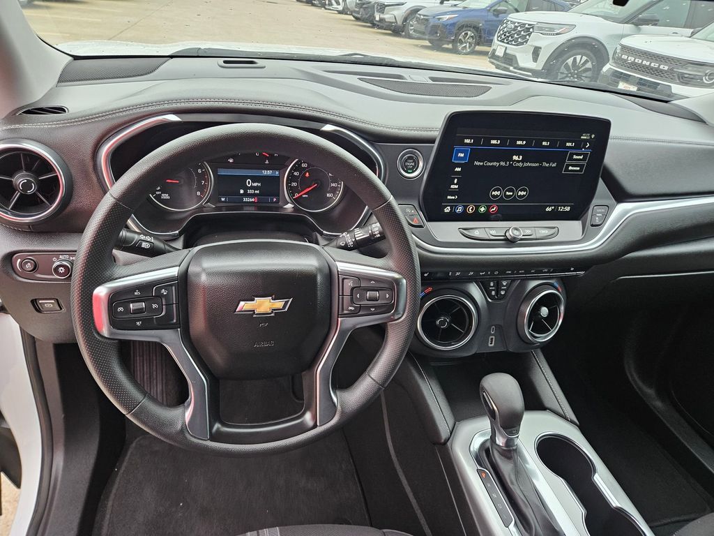 Thumbnail: 2025 Chevrolet Blazer - 17