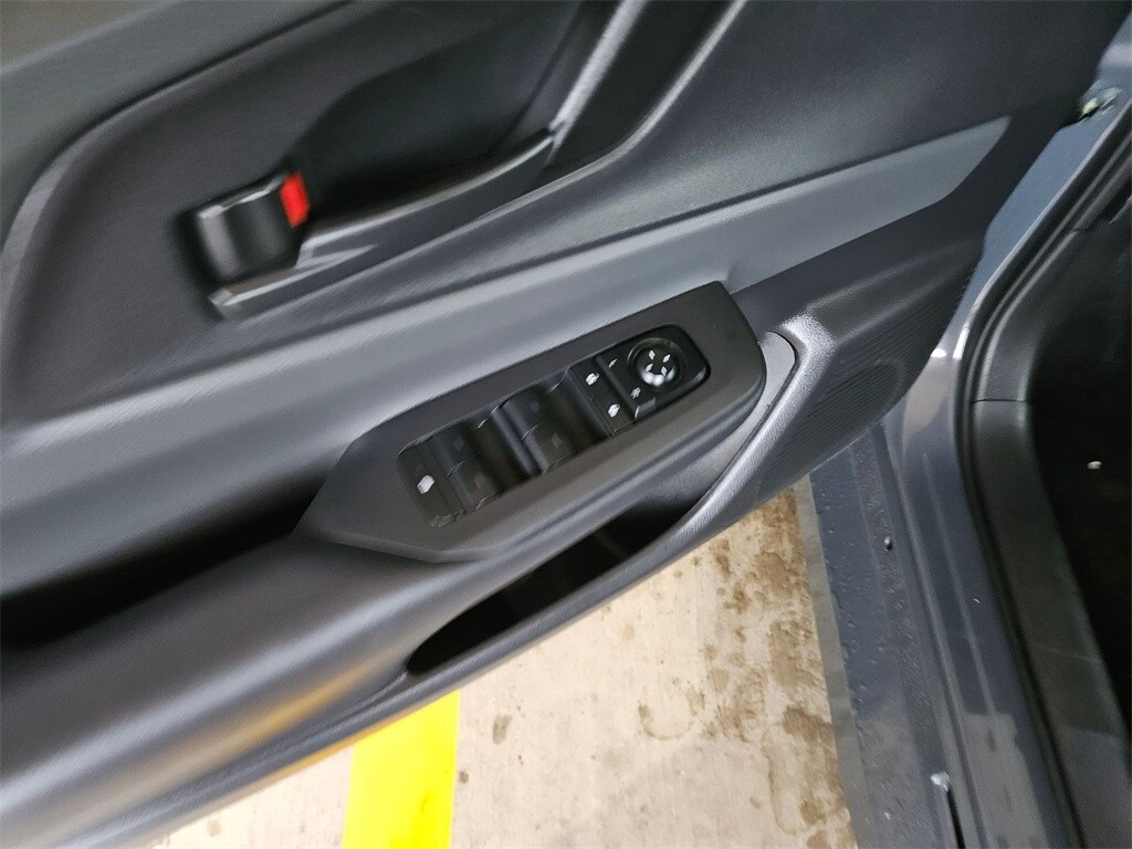 Thumbnail: 2025 Toyota Prius - 14