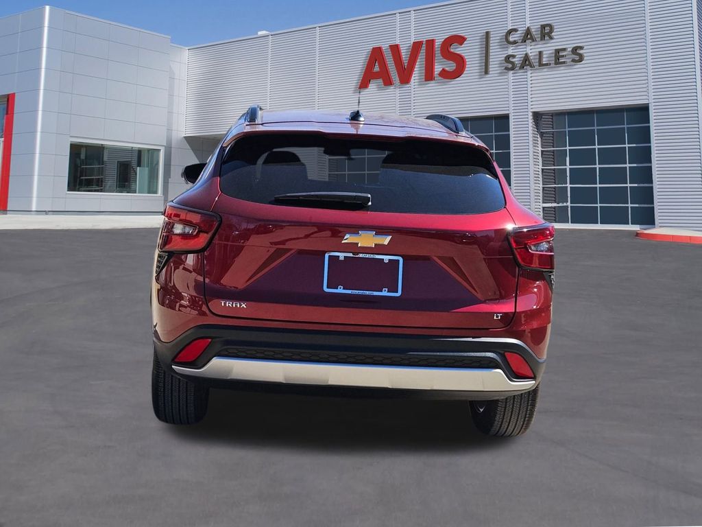 Thumbnail: 2025 Chevrolet Trax - 5