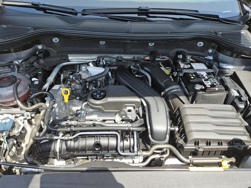 Thumbnail: 2025 Volkswagen Taos - 22
