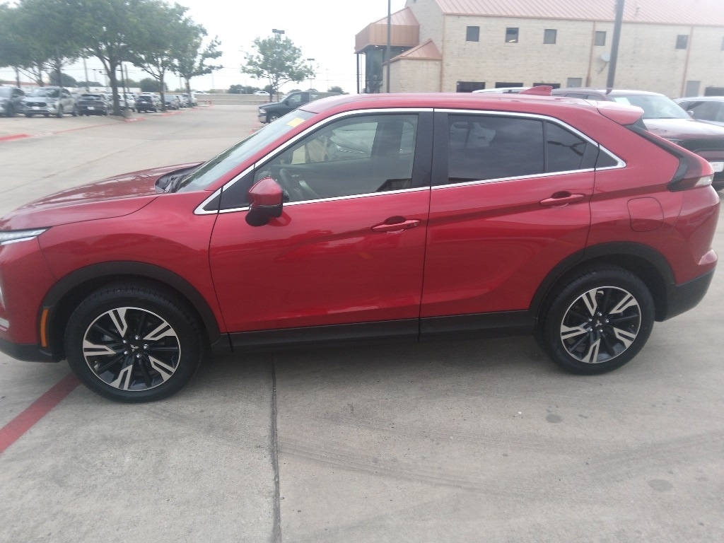 Thumbnail: 2024 Mitsubishi Eclipse Cross - 3