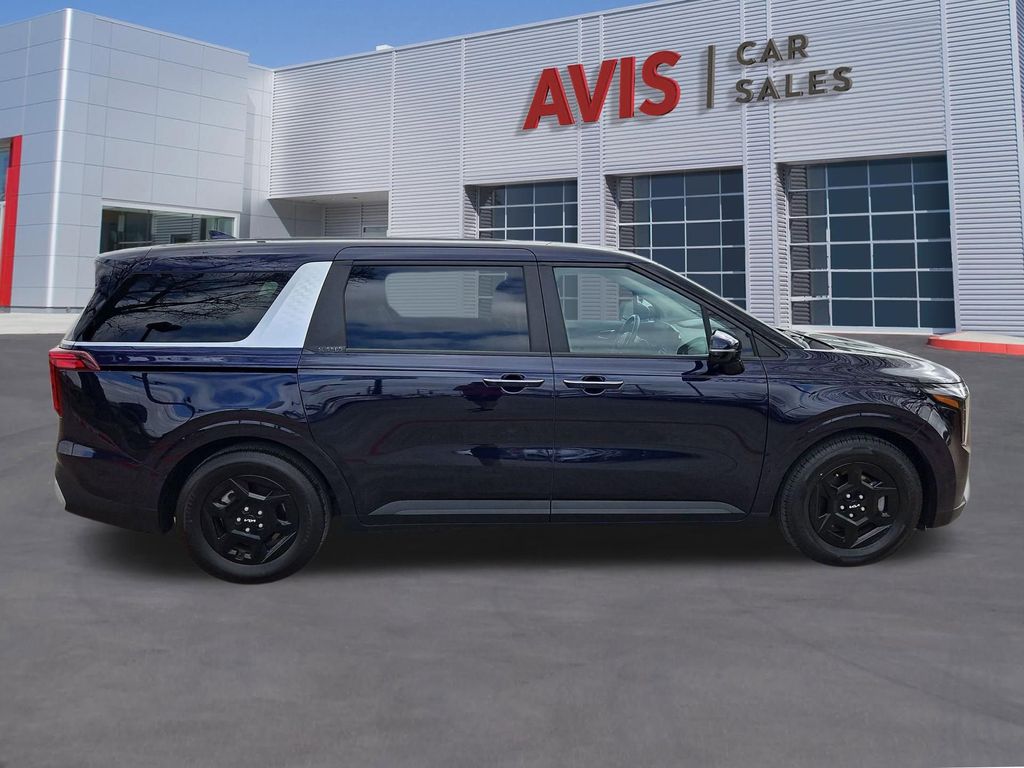 Thumbnail: 2025 Kia Carnival - 5