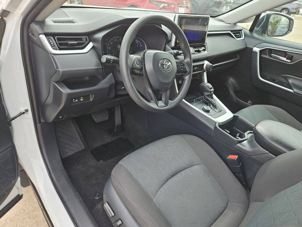 Thumbnail: 2025 Toyota RAV4 - 13