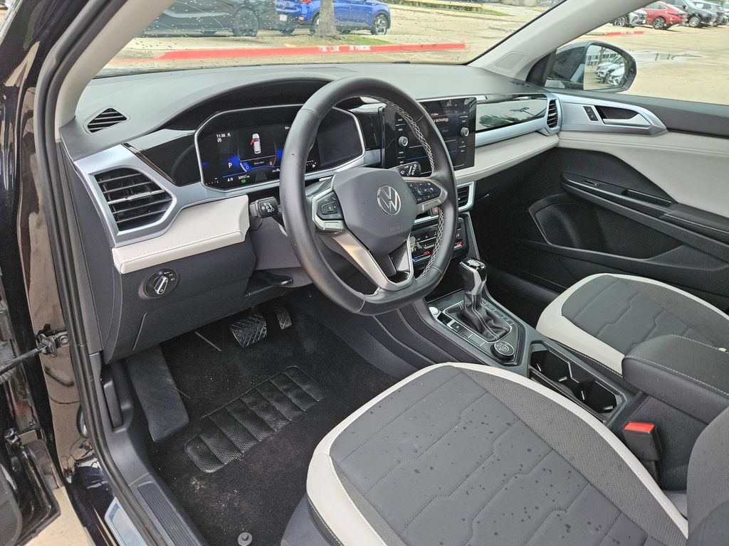 Thumbnail: 2025 Volkswagen Taos - 13