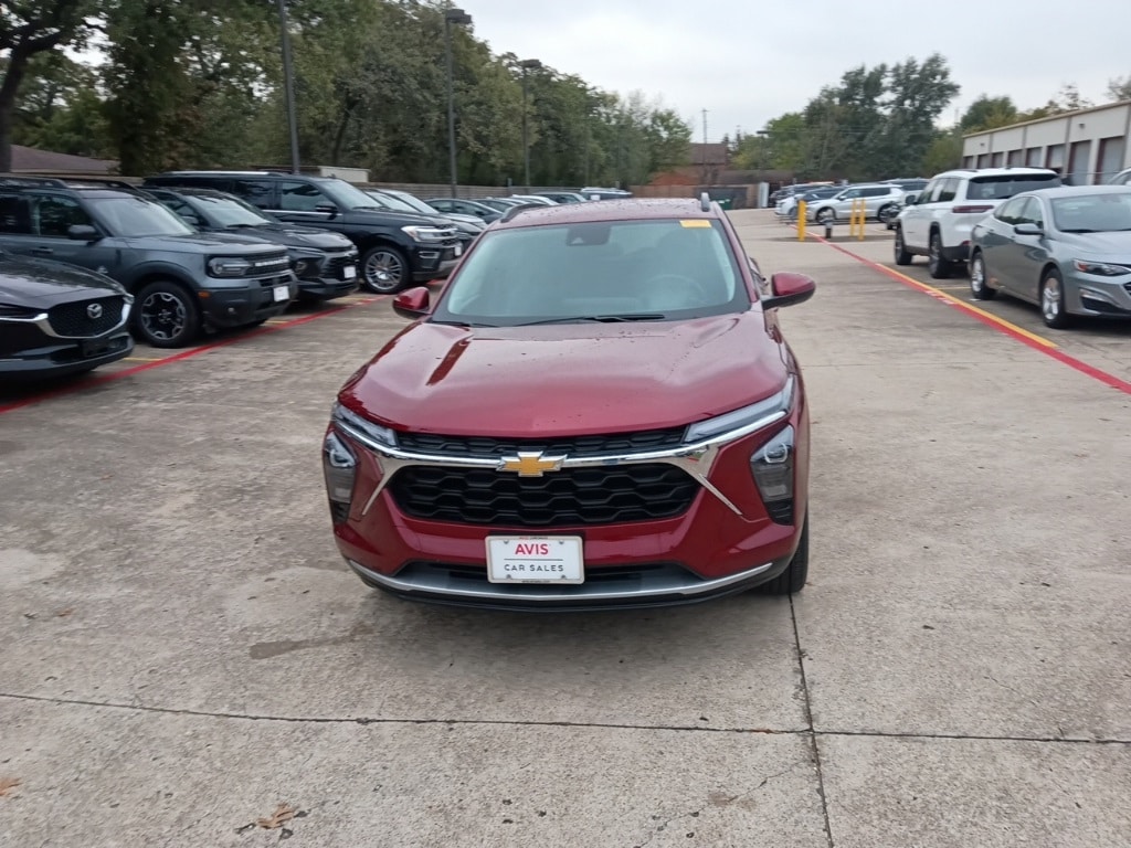 Thumbnail: 2025 Chevrolet Trax - 5