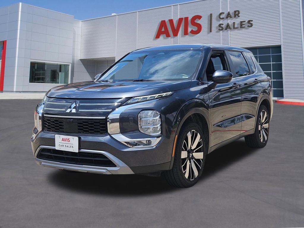 2025 Mitsubishi Outlander SE S-AWC's photo