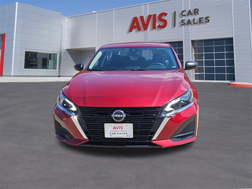 2024 Nissan Altima 2.5 SV photo 2