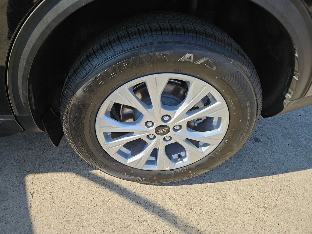 Thumbnail: 2025 Ford Escape - 29