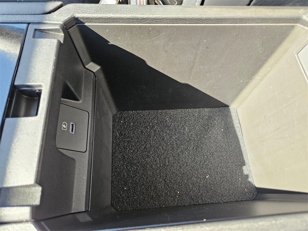 Thumbnail: 2025 Mitsubishi Outlander - 27