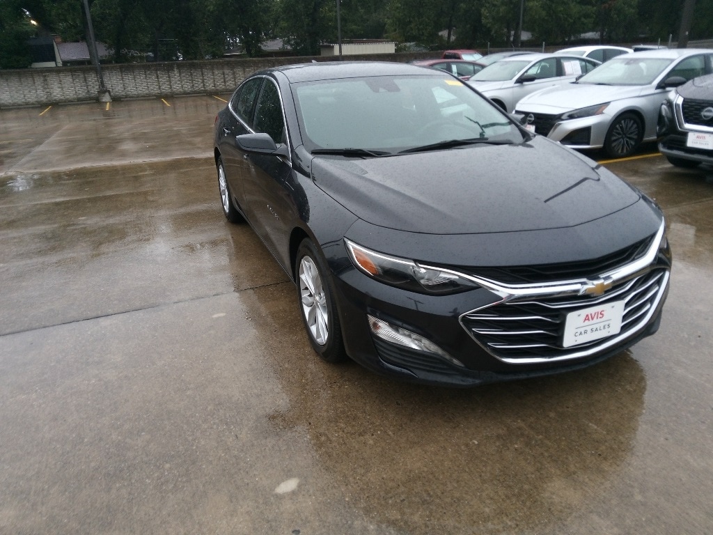 Thumbnail: 2023 Chevrolet Malibu - 3