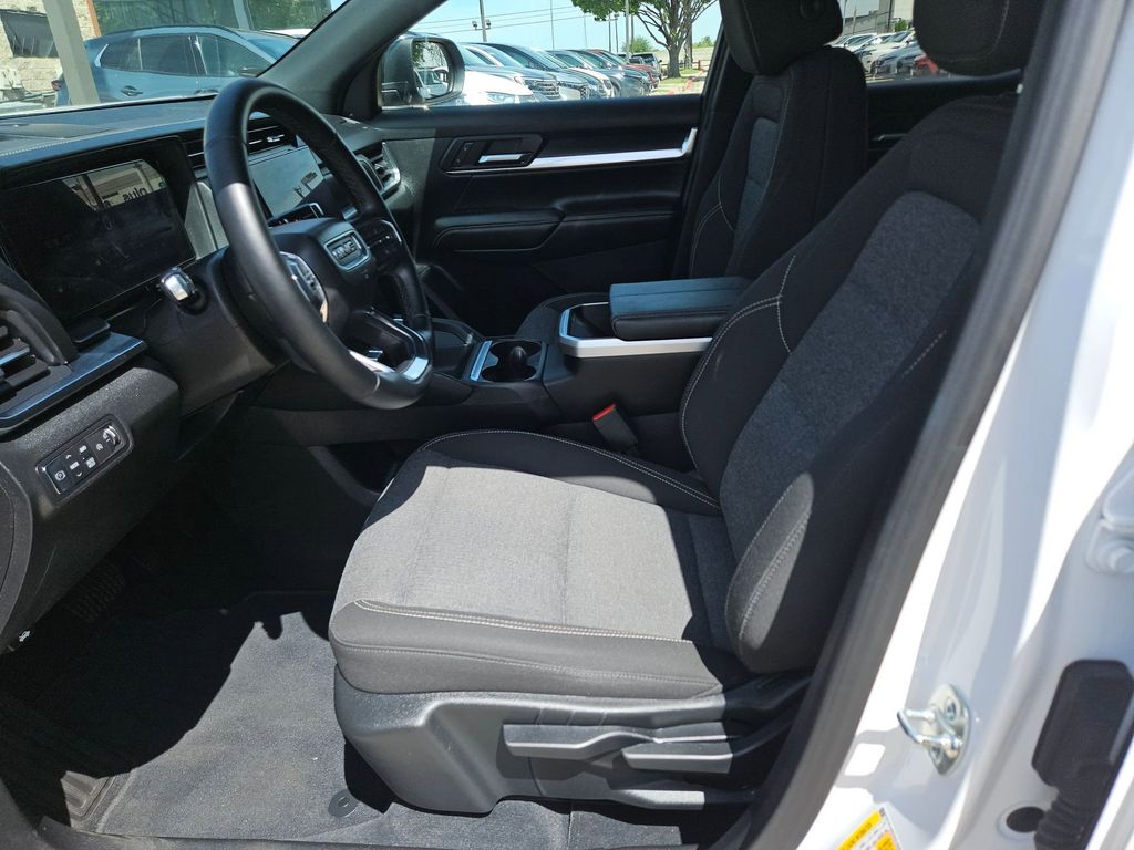 Thumbnail: 2025 GMC Terrain - 11