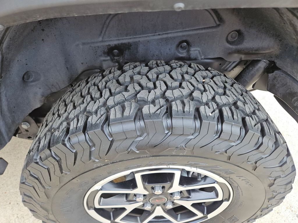 Thumbnail: 2025 Jeep Wrangler - 26