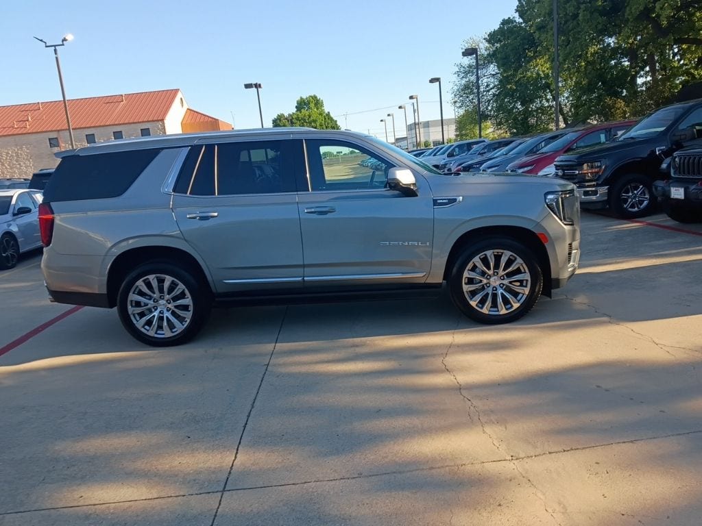 Thumbnail: 2023 GMC Yukon - 7