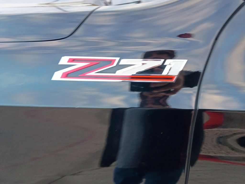 Thumbnail: 2025 Chevrolet Tahoe - 13