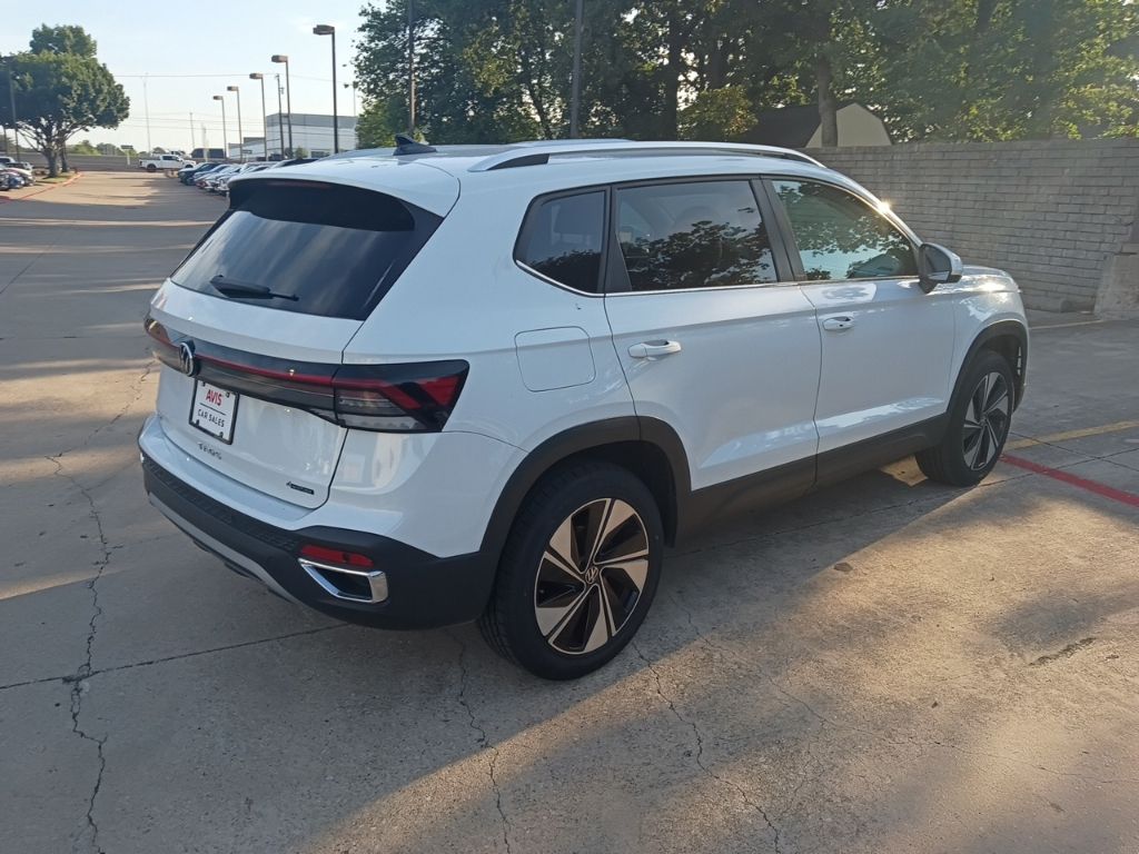 Thumbnail: 2025 Volkswagen Taos - 7
