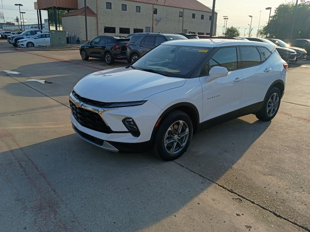 Thumbnail: 2025 Chevrolet Blazer - 1