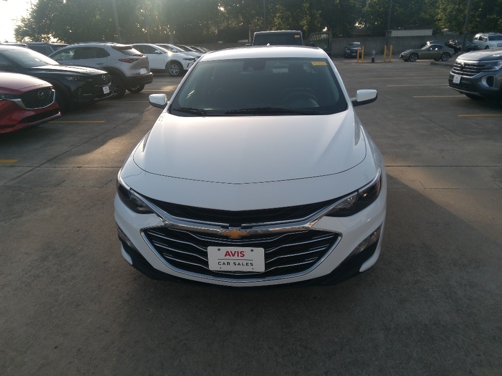 Thumbnail: 2023 Chevrolet Malibu - 2