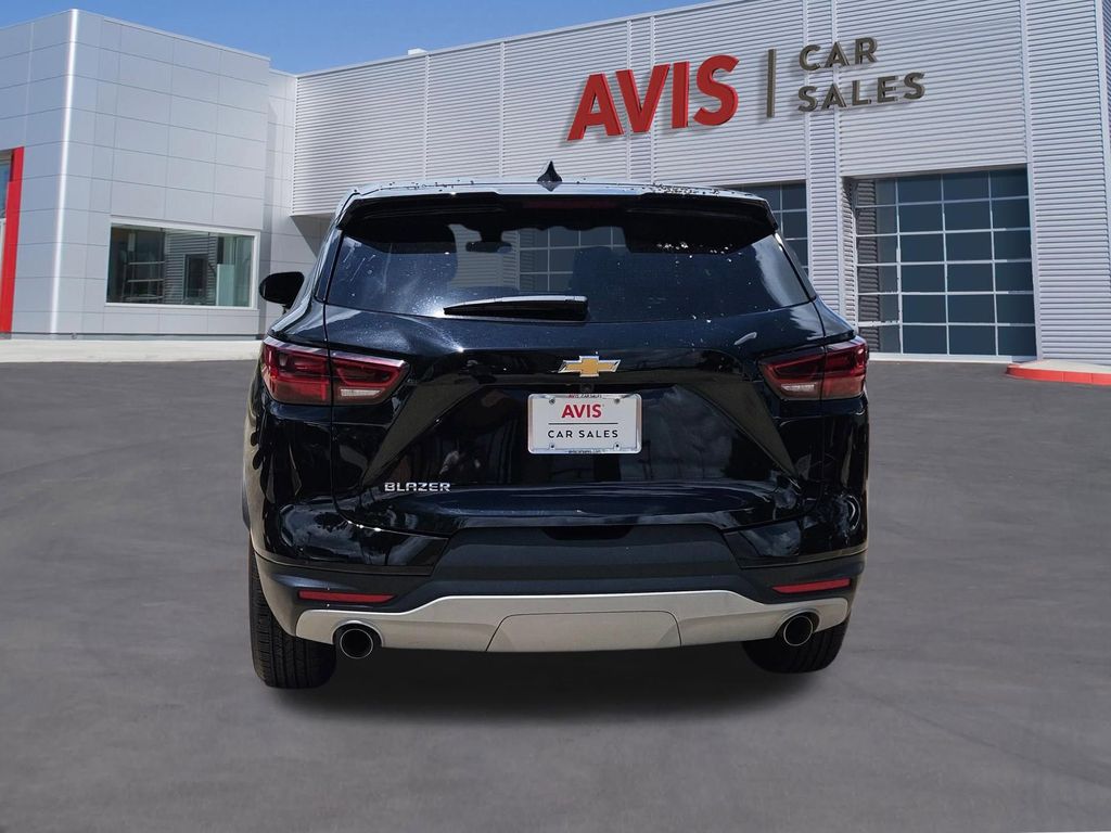 Thumbnail: 2025 Chevrolet Blazer - 5