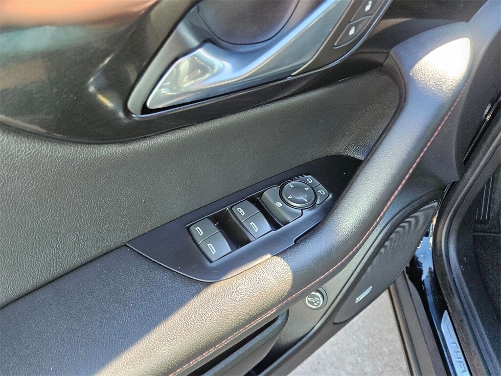 Thumbnail: 2025 Chevrolet Blazer - 14