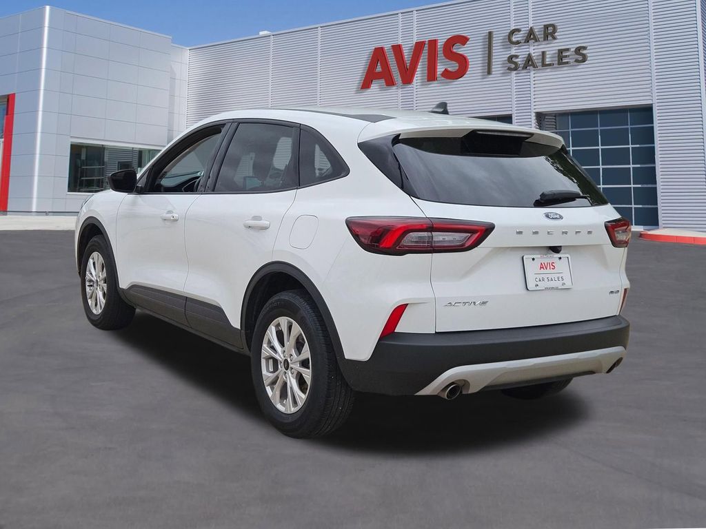 Thumbnail: 2025 Ford Escape - 3