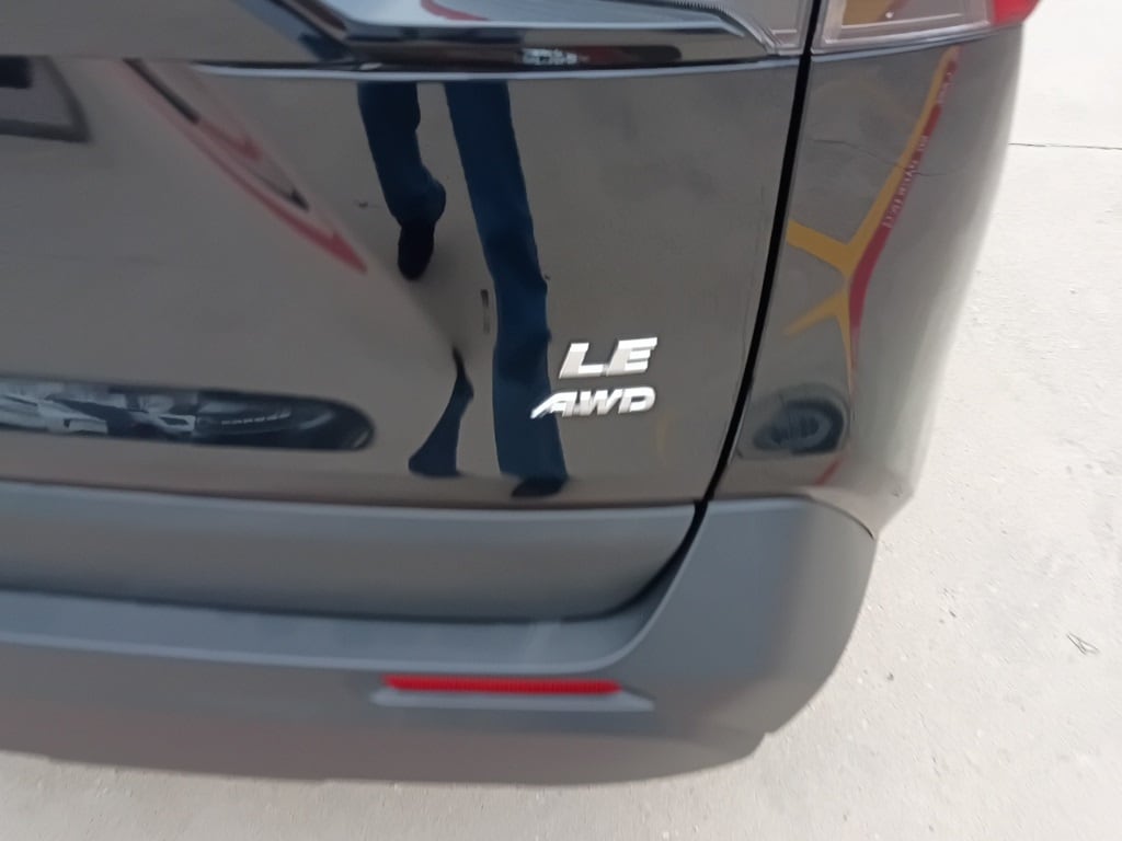 Thumbnail: 2025 Toyota RAV4 - 11