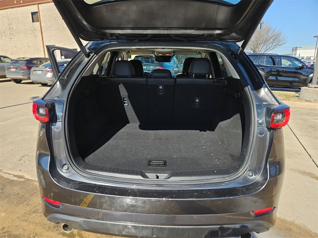 Thumbnail: 2025 Mazda CX-5 - 25