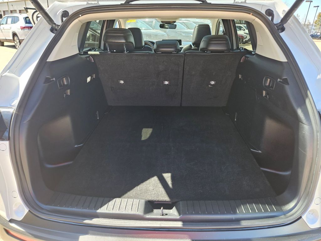 Thumbnail: 2025 Mazda CX-50 - 25