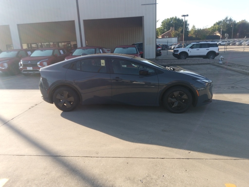 Thumbnail: 2025 Toyota Prius - 7