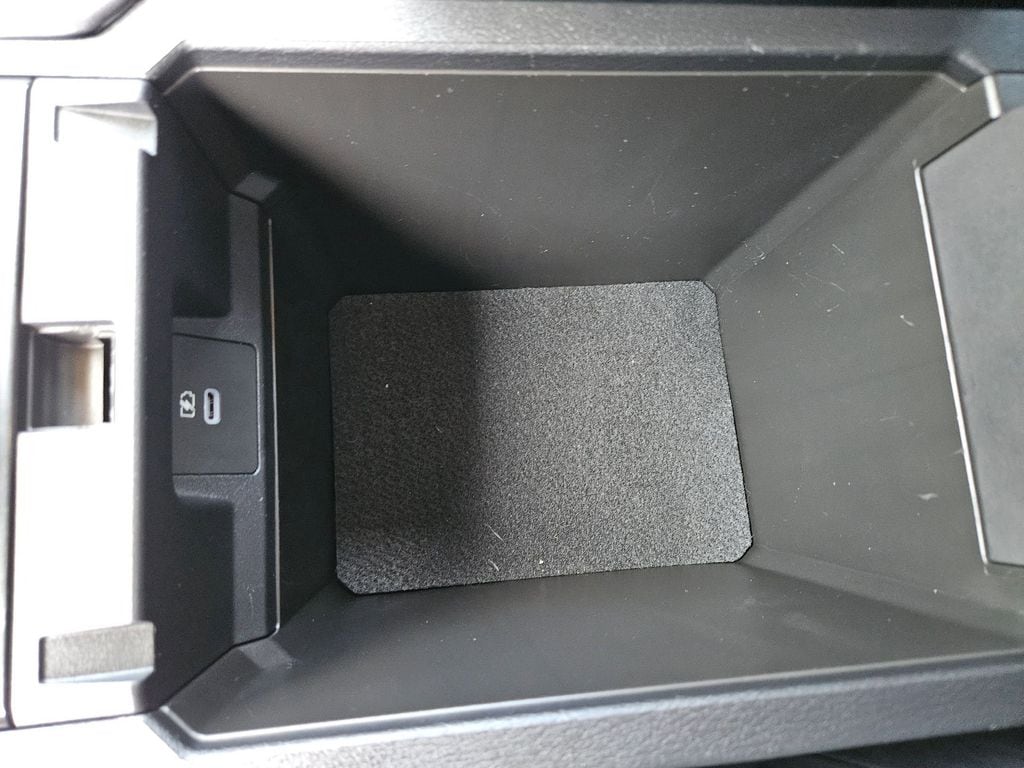 Thumbnail: 2025 Mitsubishi Outlander - 28