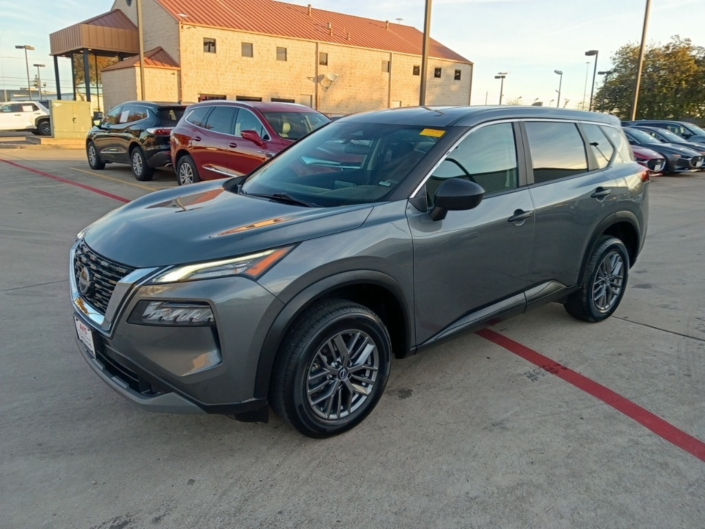 Thumbnail: 2023 Nissan Rogue - 1