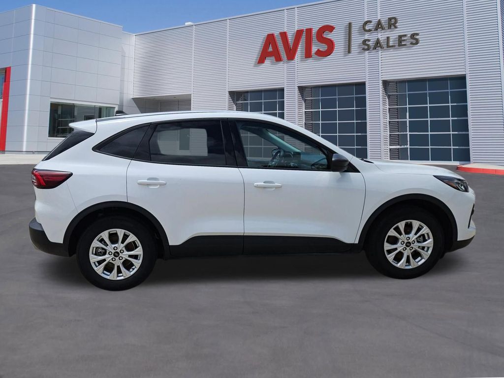 Thumbnail: 2025 Ford Escape - 7