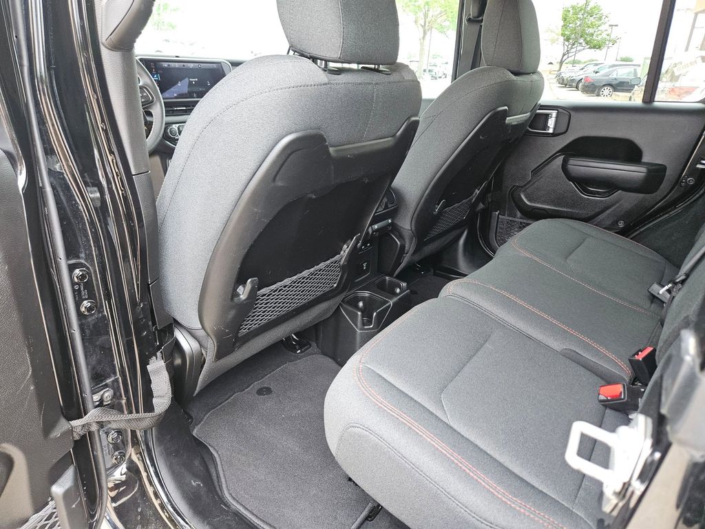 Thumbnail: 2025 Jeep Wrangler - 27